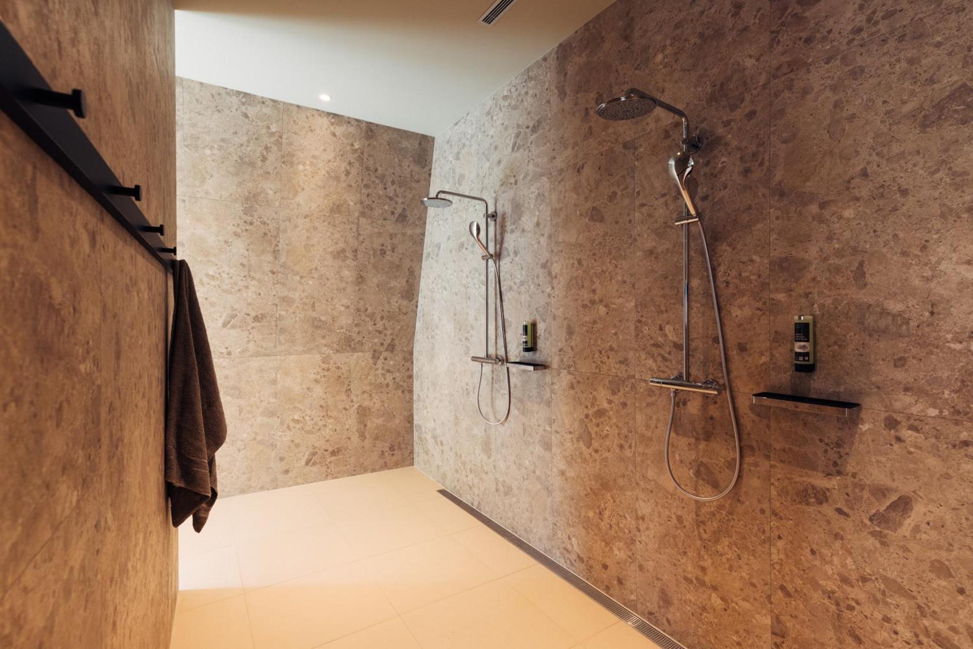 Harry'S Home Lienz Hotel & Apartments ภายนอก รูปภาพ